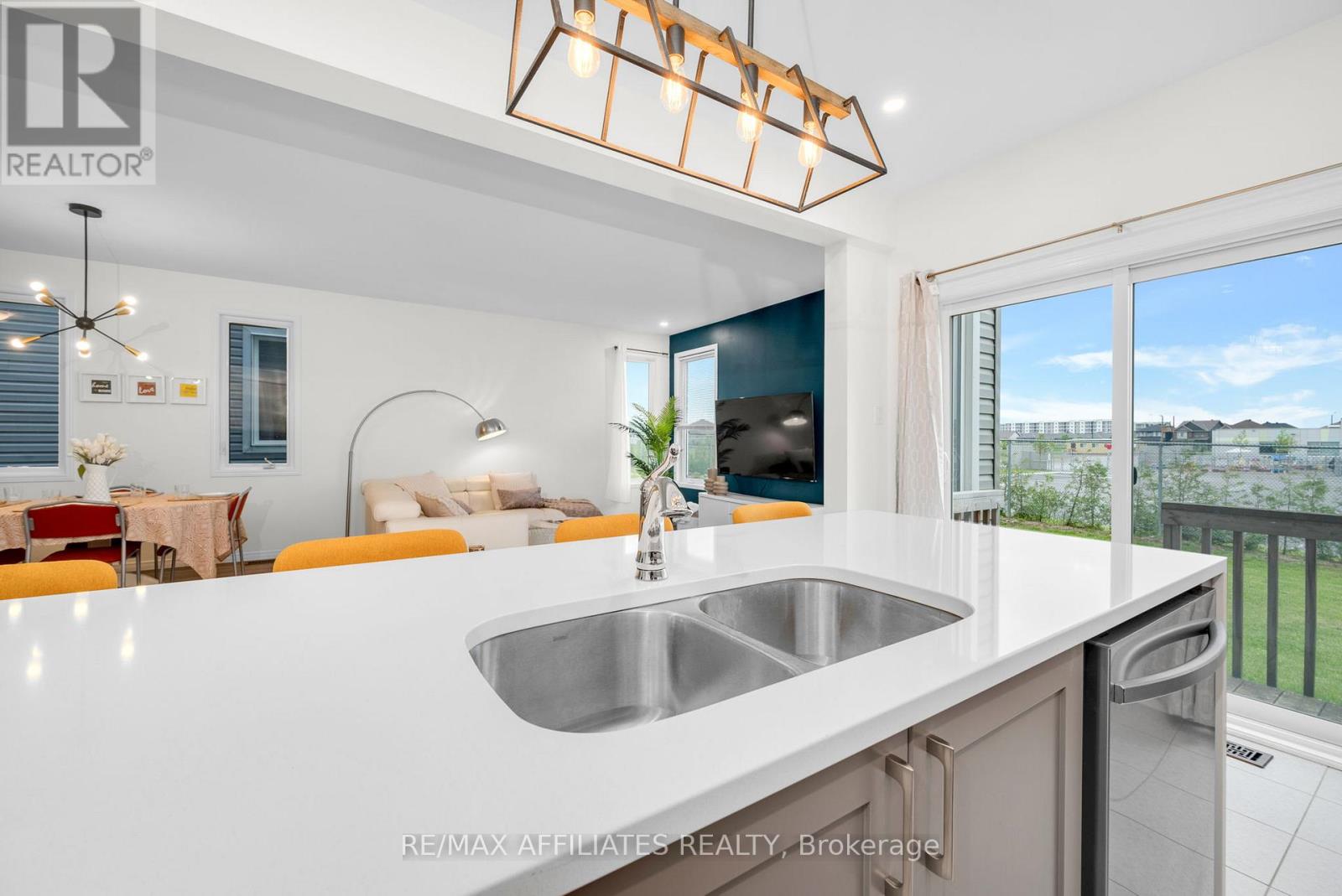 302 Haliburton Heights, Ottawa, Ontario K2S 1S3 - Photo 22 - X12501606