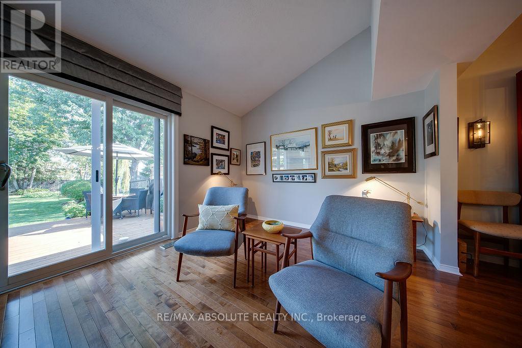 37 Randall James Drive, Ottawa, Ontario  K2S 1L9 - Photo 13 - X12524630