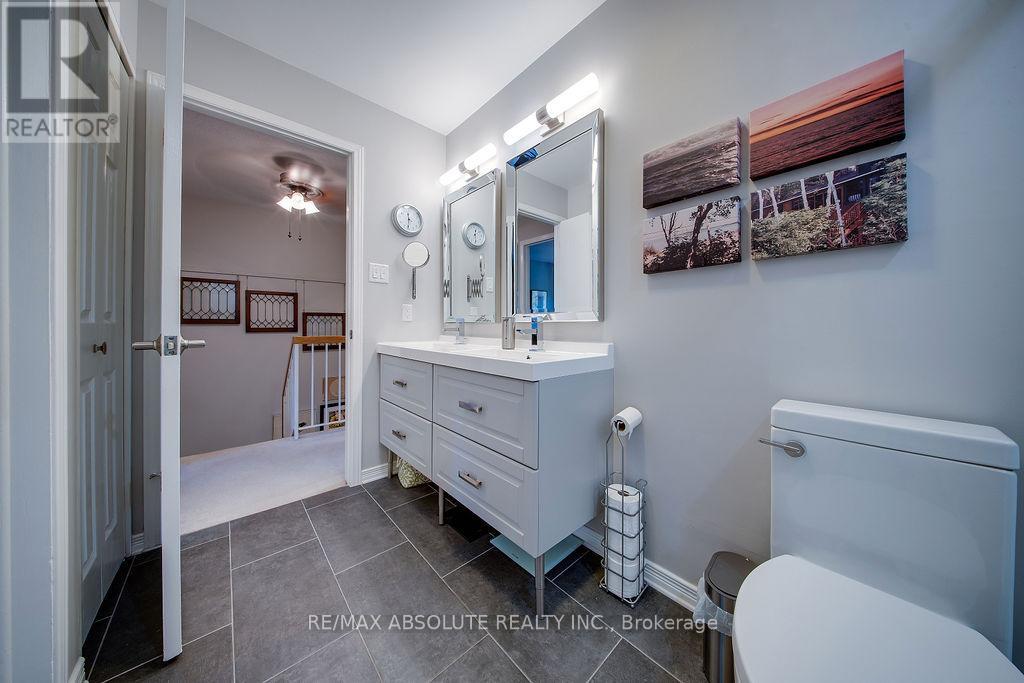 37 Randall James Drive, Ottawa, Ontario  K2S 1L9 - Photo 18 - X12524630