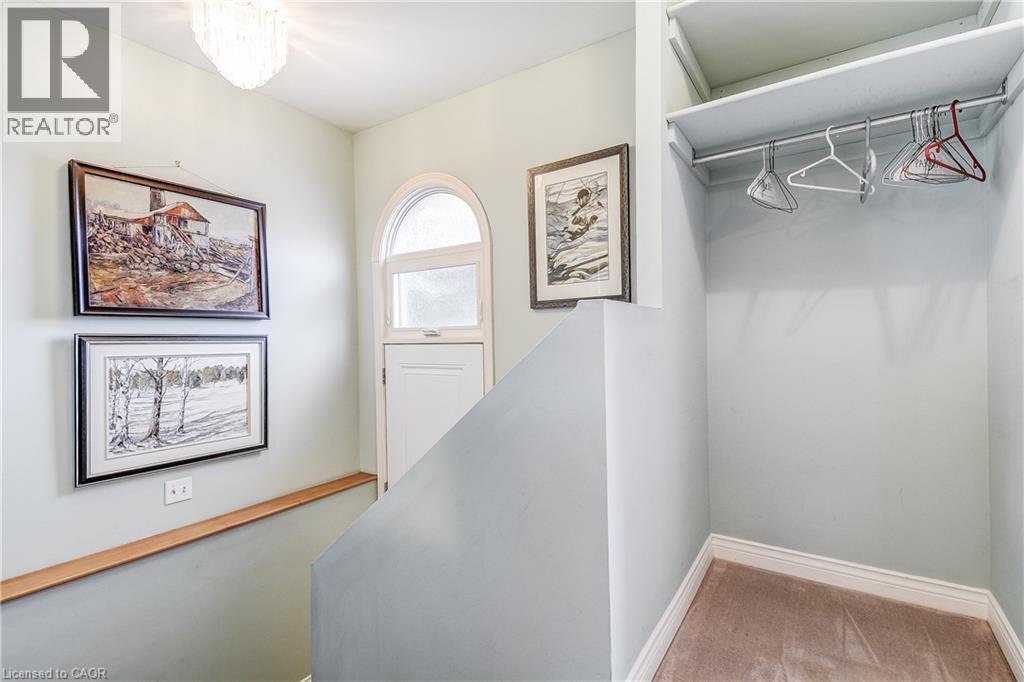 1324 Consort Crescent, Burlington, Ontario  L7M 1J7 - Photo 6 - 40789562