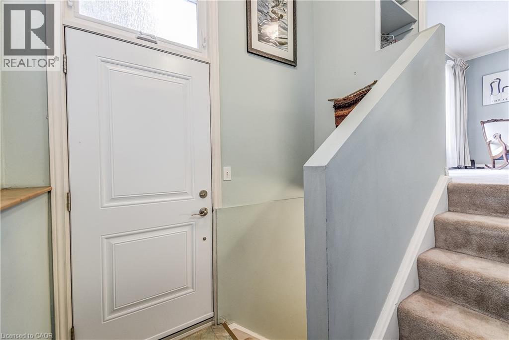 1324 Consort Crescent, Burlington, Ontario  L7M 1J7 - Photo 5 - 40789562