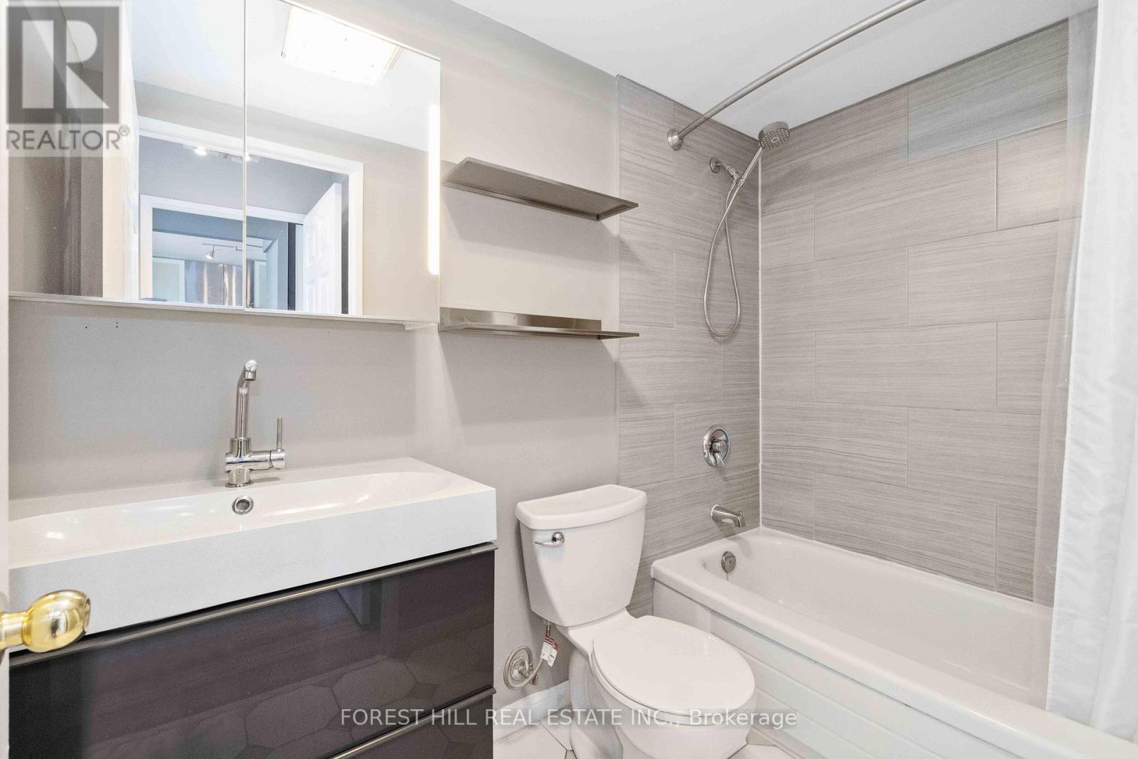 806 - 101 Subway Crescent, Toronto, Ontario M9B 6K4 - Photo 15 - W12583686