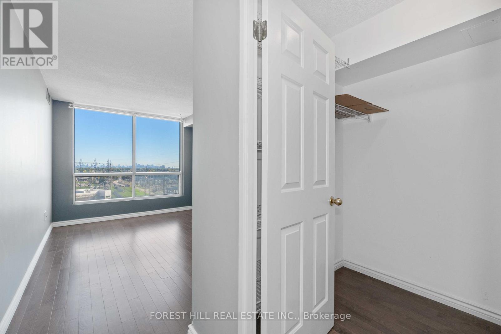 806 - 101 Subway Crescent, Toronto, Ontario M9B 6K4 - Photo 17 - W12583686