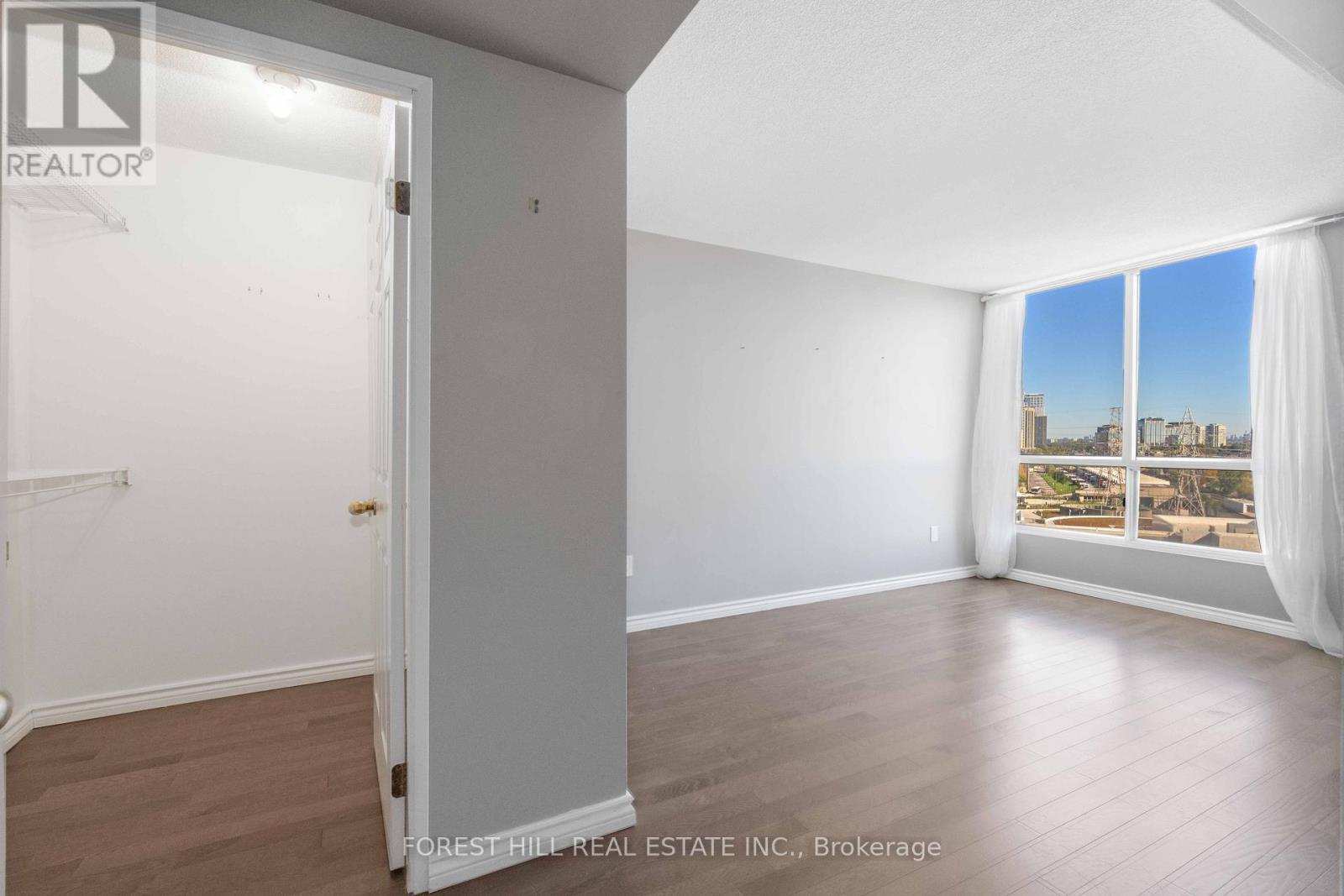 806 - 101 Subway Crescent, Toronto, Ontario M9B 6K4 - Photo 27 - W12583686