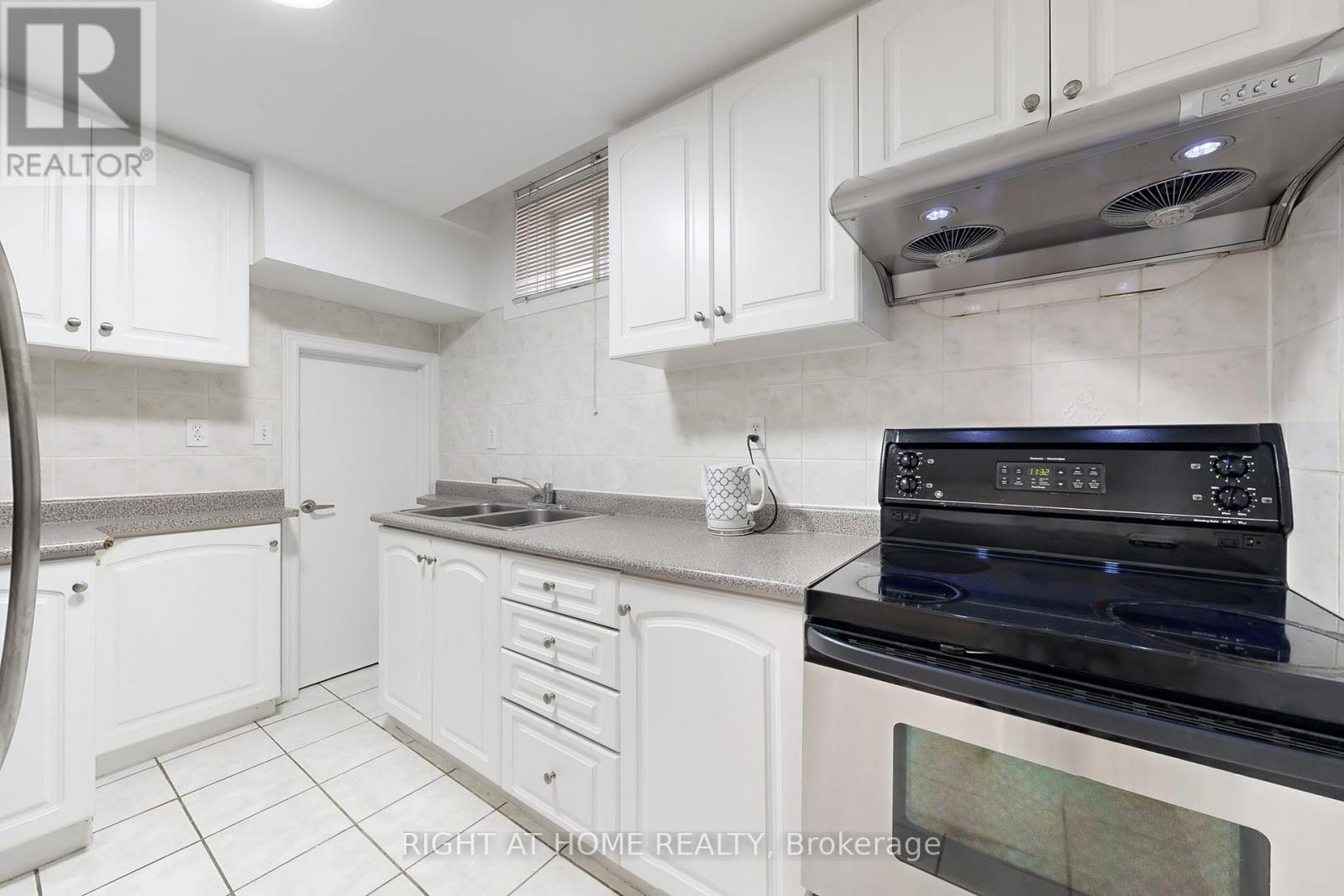 419 Elson Street, Markham, Ontario  L3S 4T8 - Photo 33 - N12584360