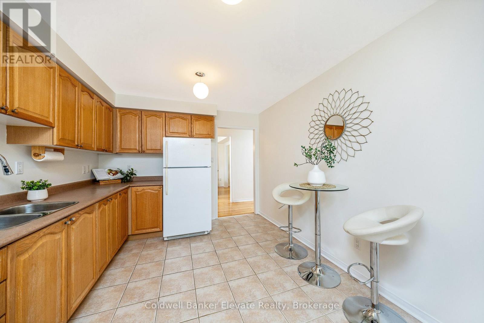 81 Atwood Avenue, Halton Hills, Ontario  L7G 6C5 - Photo 12 - W12584328