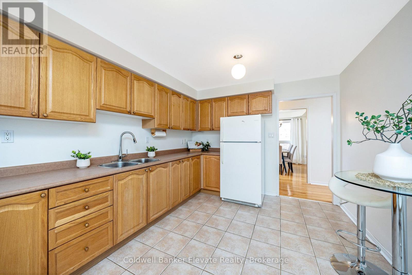 81 Atwood Avenue, Halton Hills, Ontario  L7G 6C5 - Photo 13 - W12584328