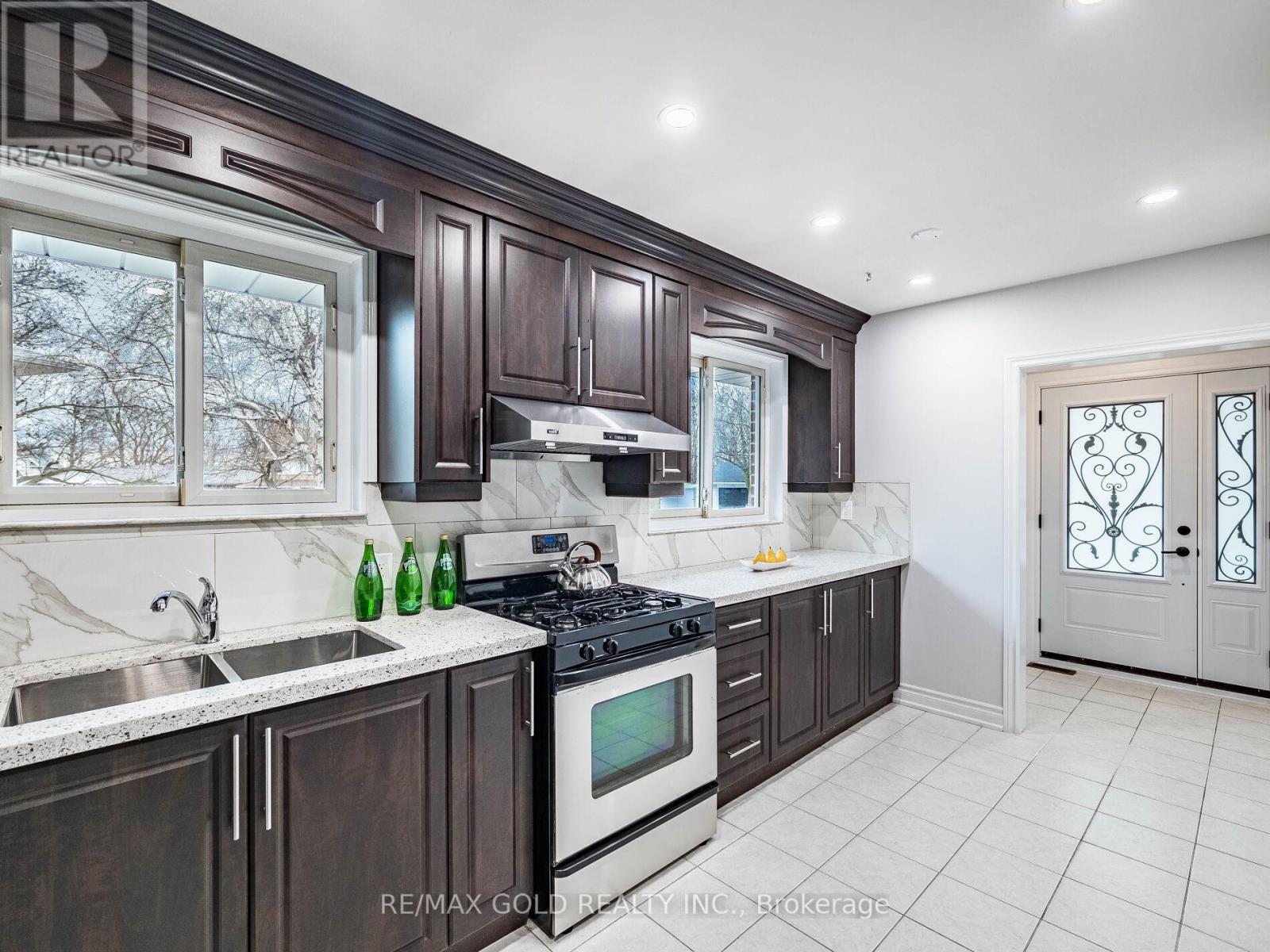 179 Elizabeth Street S, Brampton, Ontario  L6Y 1R8 - Photo 16 - W12584340