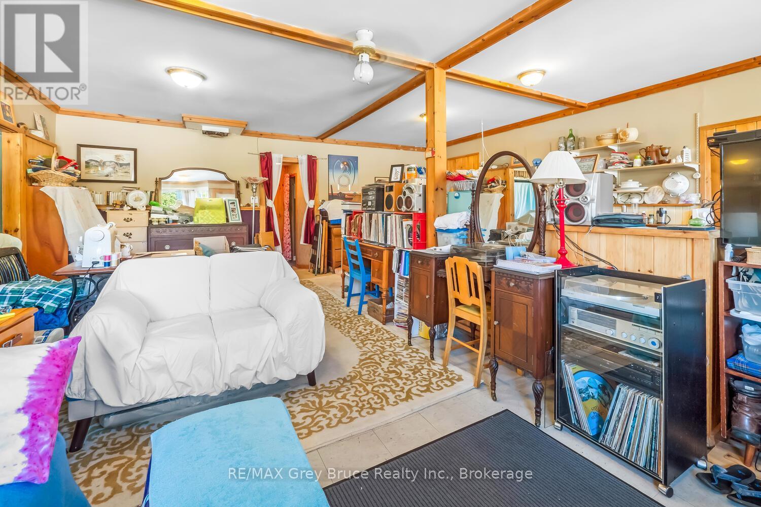 593 Stokes Bay Road, Northern Bruce Peninsula, Ontario N0H 2M0 - Photo 10 - X12584438