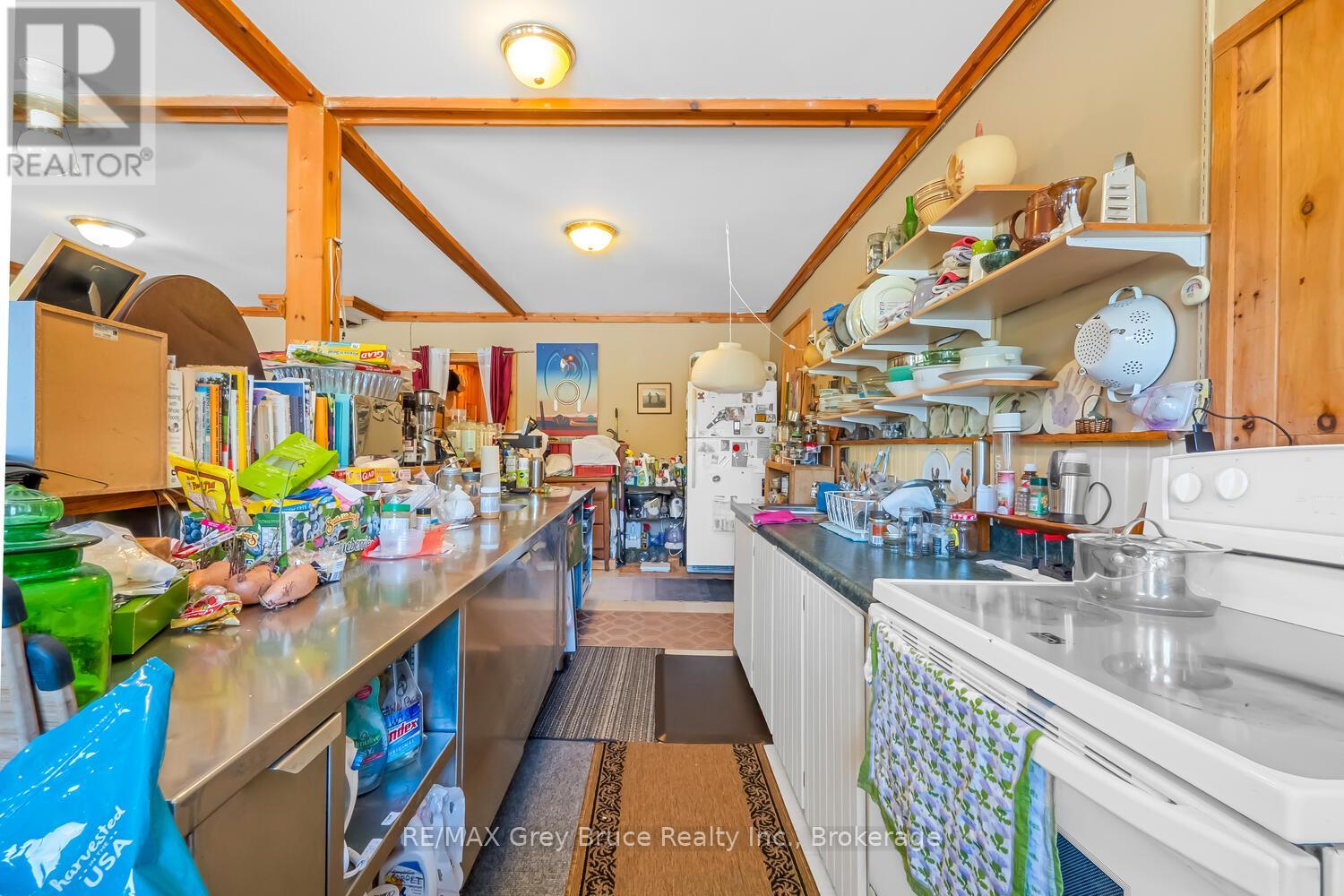 593 Stokes Bay Road, Northern Bruce Peninsula, Ontario N0H 2M0 - Photo 13 - X12584438