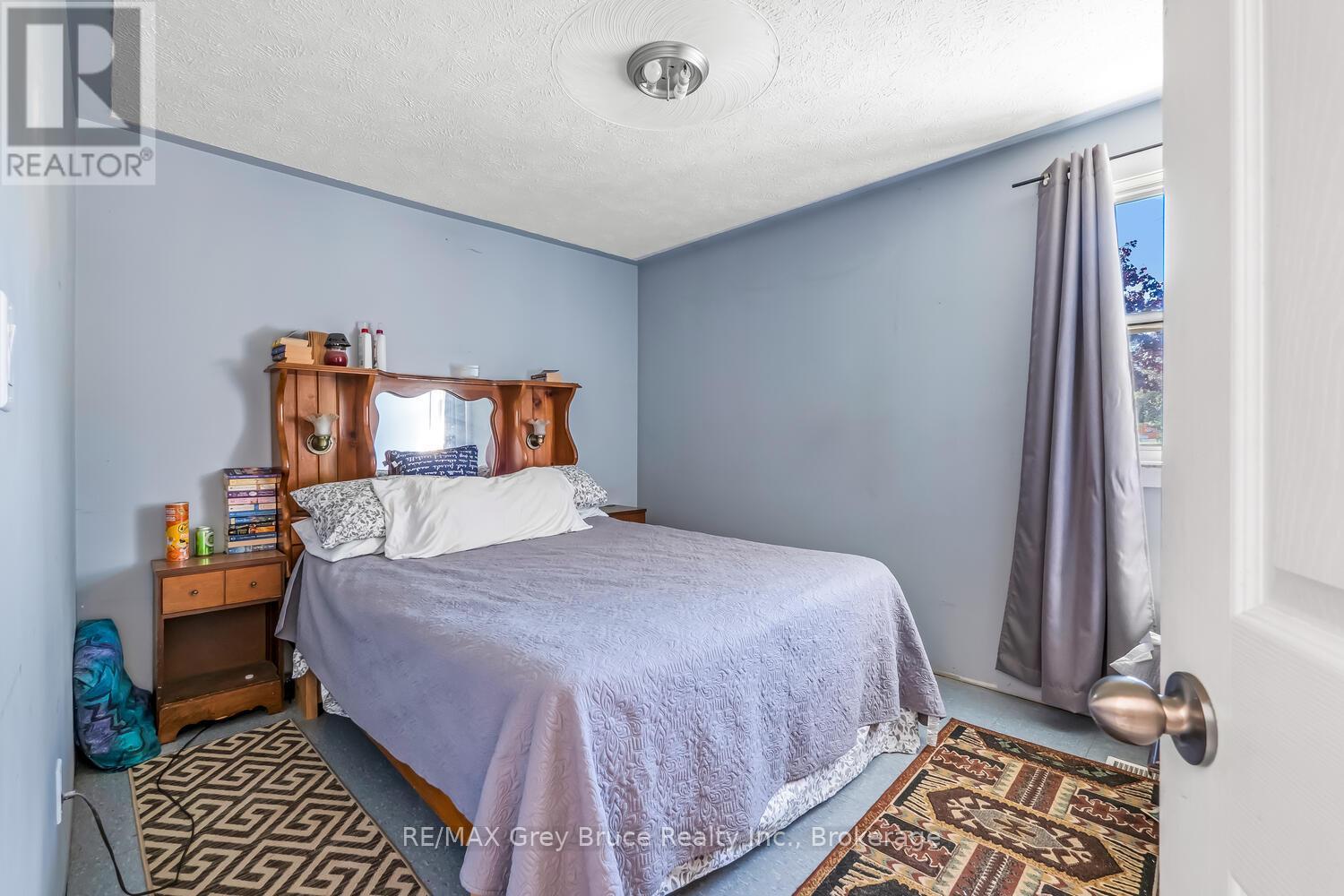 593 Stokes Bay Road, Northern Bruce Peninsula, Ontario N0H 2M0 - Photo 21 - X12584438