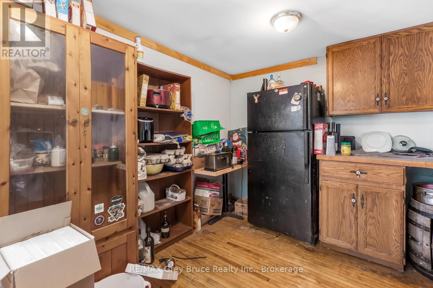 593 Stokes Bay Road, Northern Bruce Peninsula, Ontario N0H 2M0 - Photo 32 - X12584438