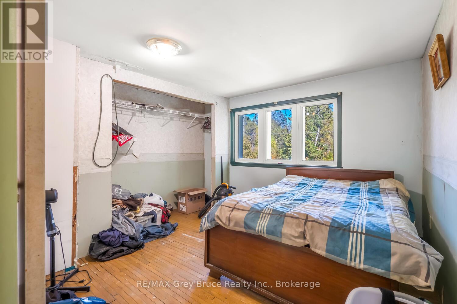 593 Stokes Bay Road, Northern Bruce Peninsula, Ontario N0H 2M0 - Photo 33 - X12584438