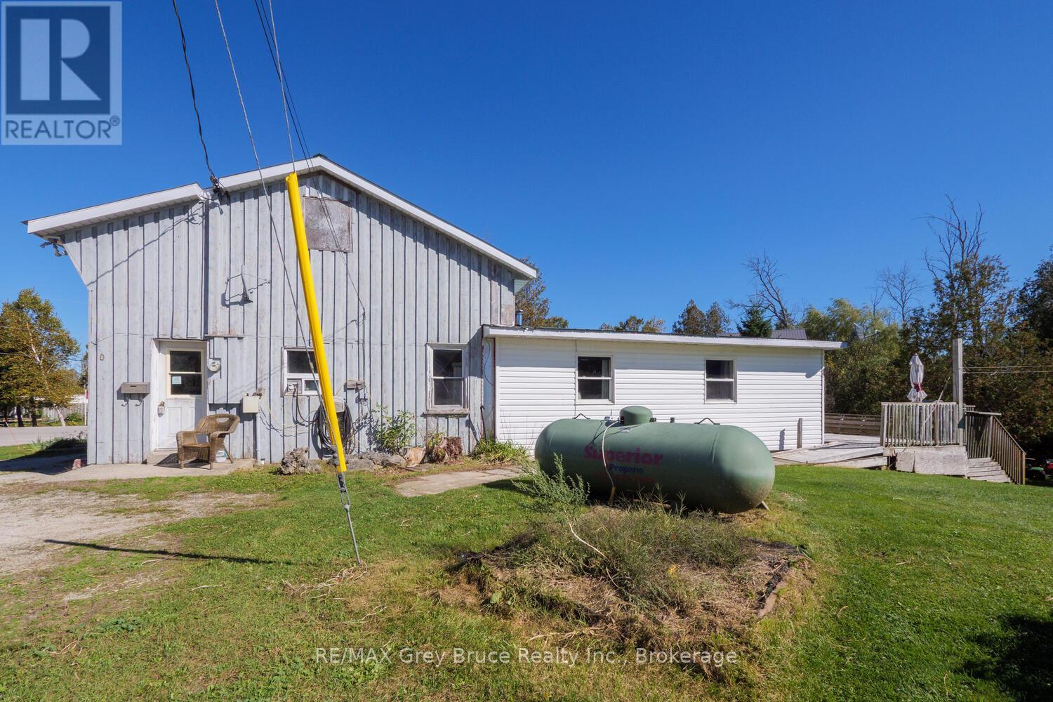 593 Stokes Bay Road, Northern Bruce Peninsula, Ontario N0H 2M0 - Photo 38 - X12584438