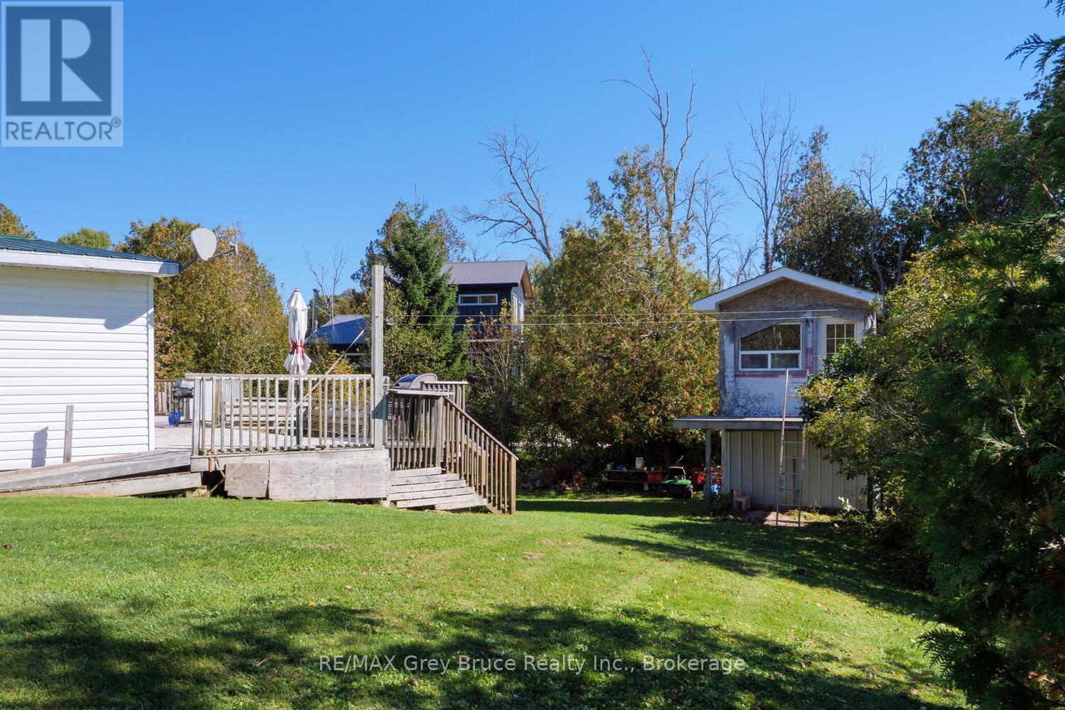 593 Stokes Bay Road, Northern Bruce Peninsula, Ontario N0H 2M0 - Photo 39 - X12584438