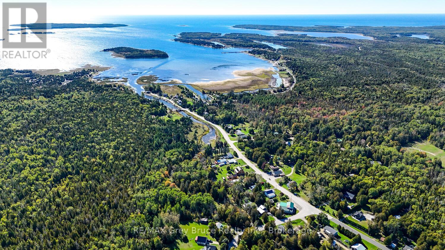 593 Stokes Bay Road, Northern Bruce Peninsula, Ontario N0H 2M0 - Photo 43 - X12584438