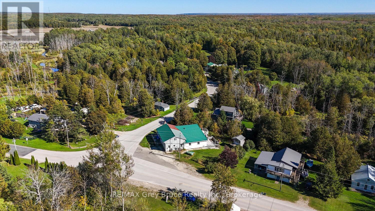 593 Stokes Bay Road, Northern Bruce Peninsula, Ontario N0H 2M0 - Photo 46 - X12584438