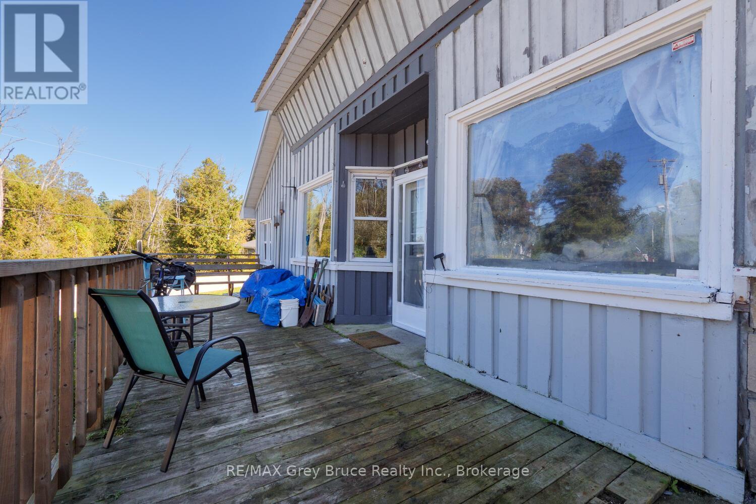 593 Stokes Bay Road, Northern Bruce Peninsula, Ontario N0H 2M0 - Photo 7 - X12584438