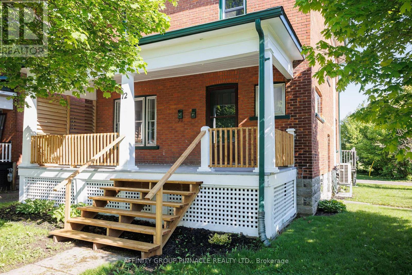 72 MELBOURNE STREET W, Kawartha Lakes, Ontario