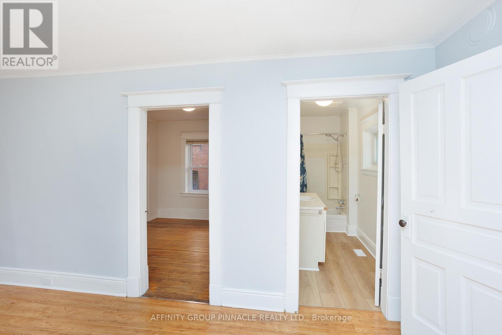 72 Melbourne Street W, Kawartha Lakes, Ontario K9V 2T3 - Photo 12 - X12584422