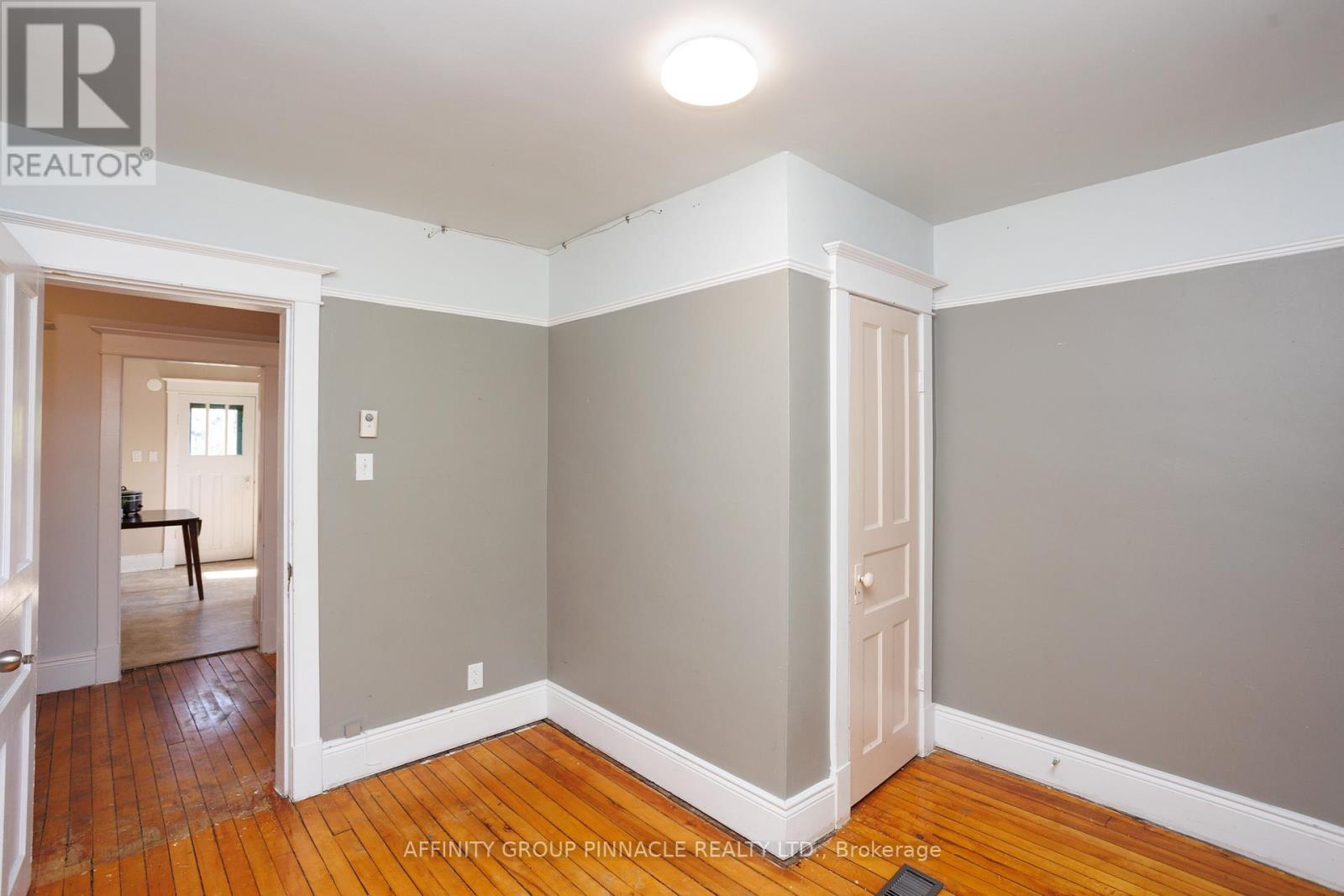 72 Melbourne Street W, Kawartha Lakes, Ontario K9V 2T3 - Photo 21 - X12584422