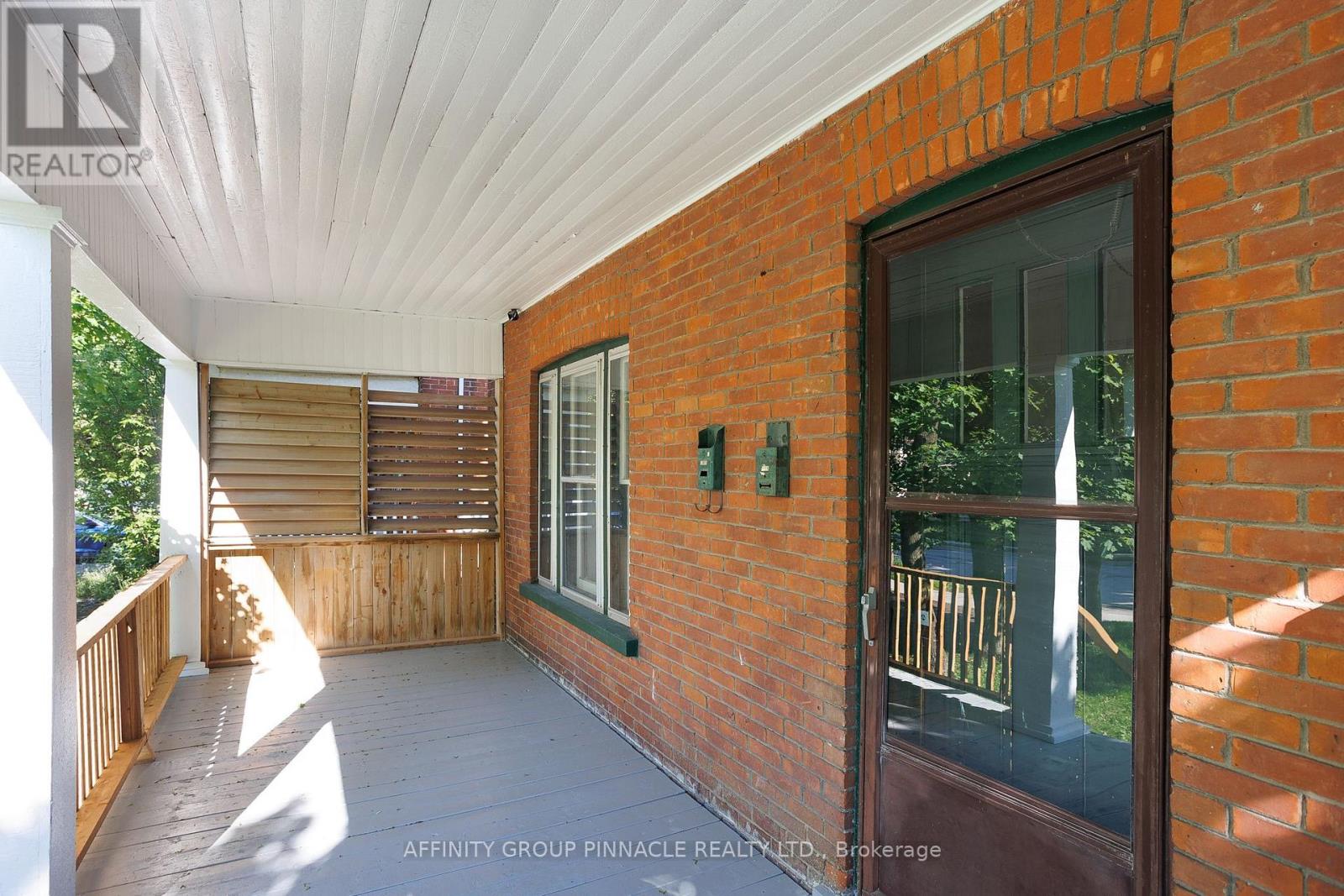 72 Melbourne Street W, Kawartha Lakes, Ontario K9V 2T3 - Photo 4 - X12584422