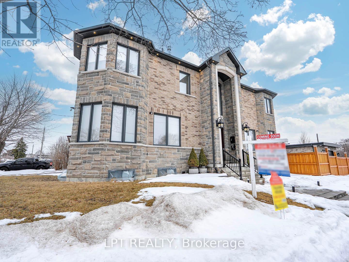 386 Kennedy Road, Toronto, Ontario  M1K 2A6 - Photo 2 - E12135060