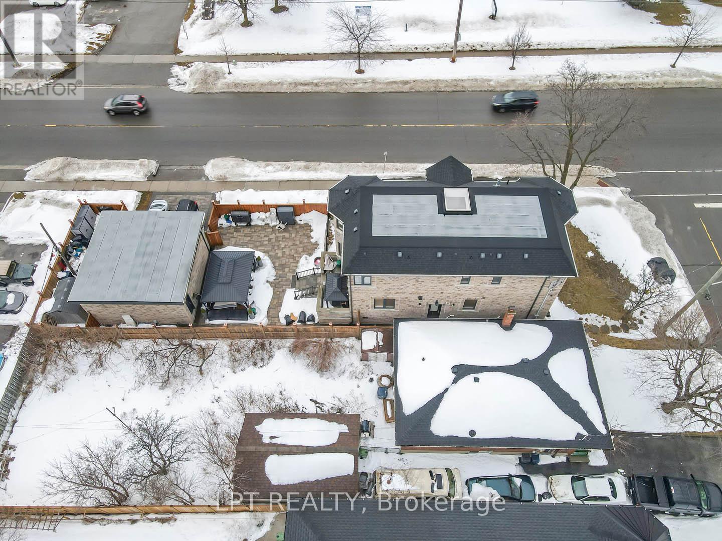 386 Kennedy Road, Toronto, Ontario  M1K 2A6 - Photo 5 - E12135060