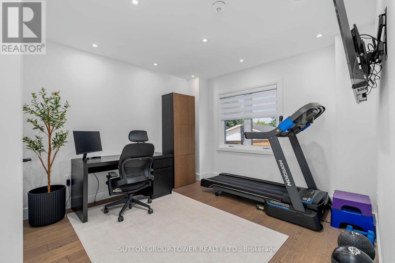 560 Glen Park Avenue, Toronto, Ontario  M6B 2G5 - Photo 14 - W12269766