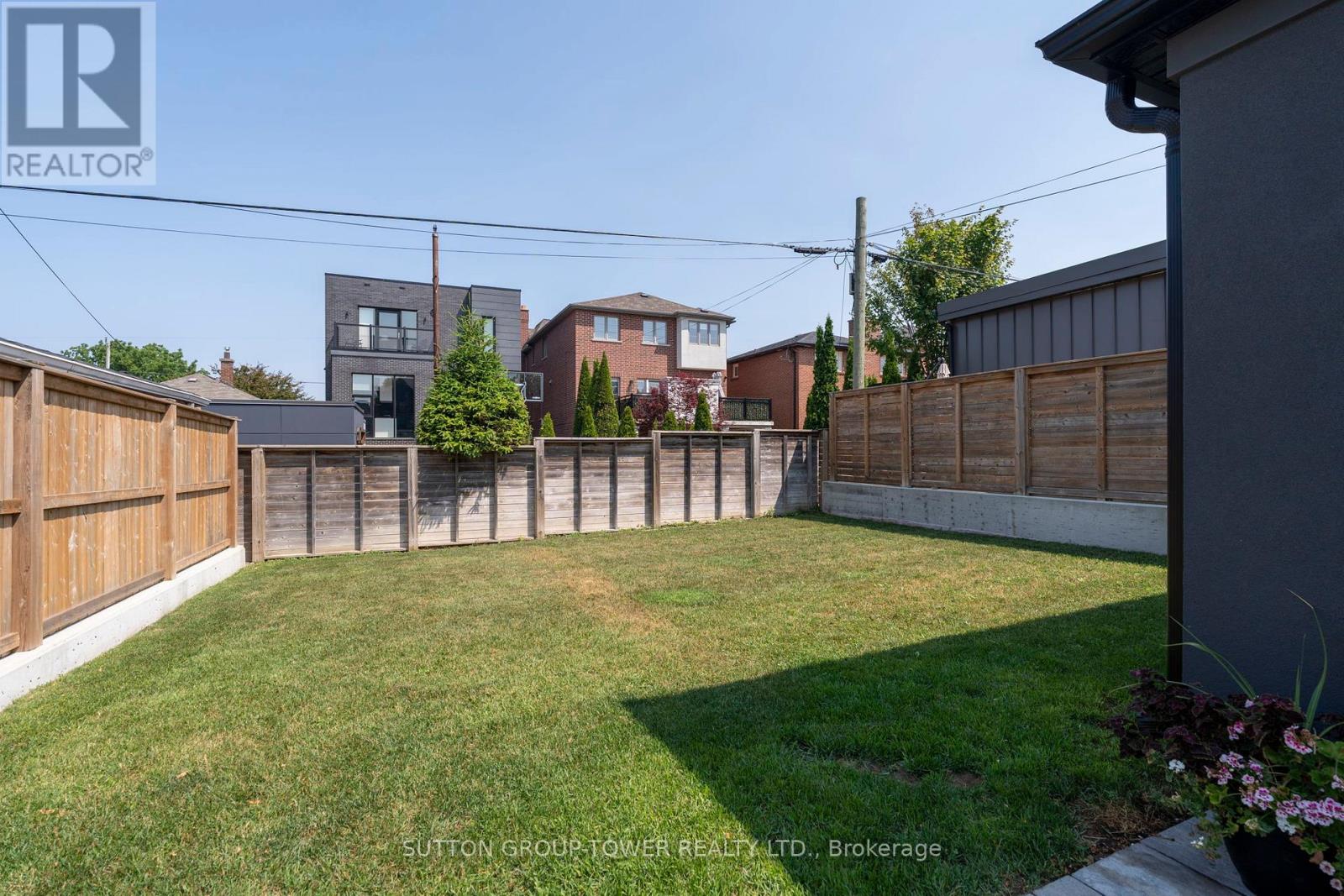 560 Glen Park Avenue, Toronto, Ontario  M6B 2G5 - Photo 32 - W12269766