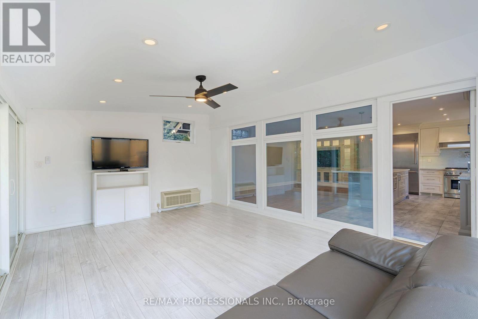 3 Eriksdale Road, Toronto, Ontario  M9C 2B5 - Photo 16 - W12571808