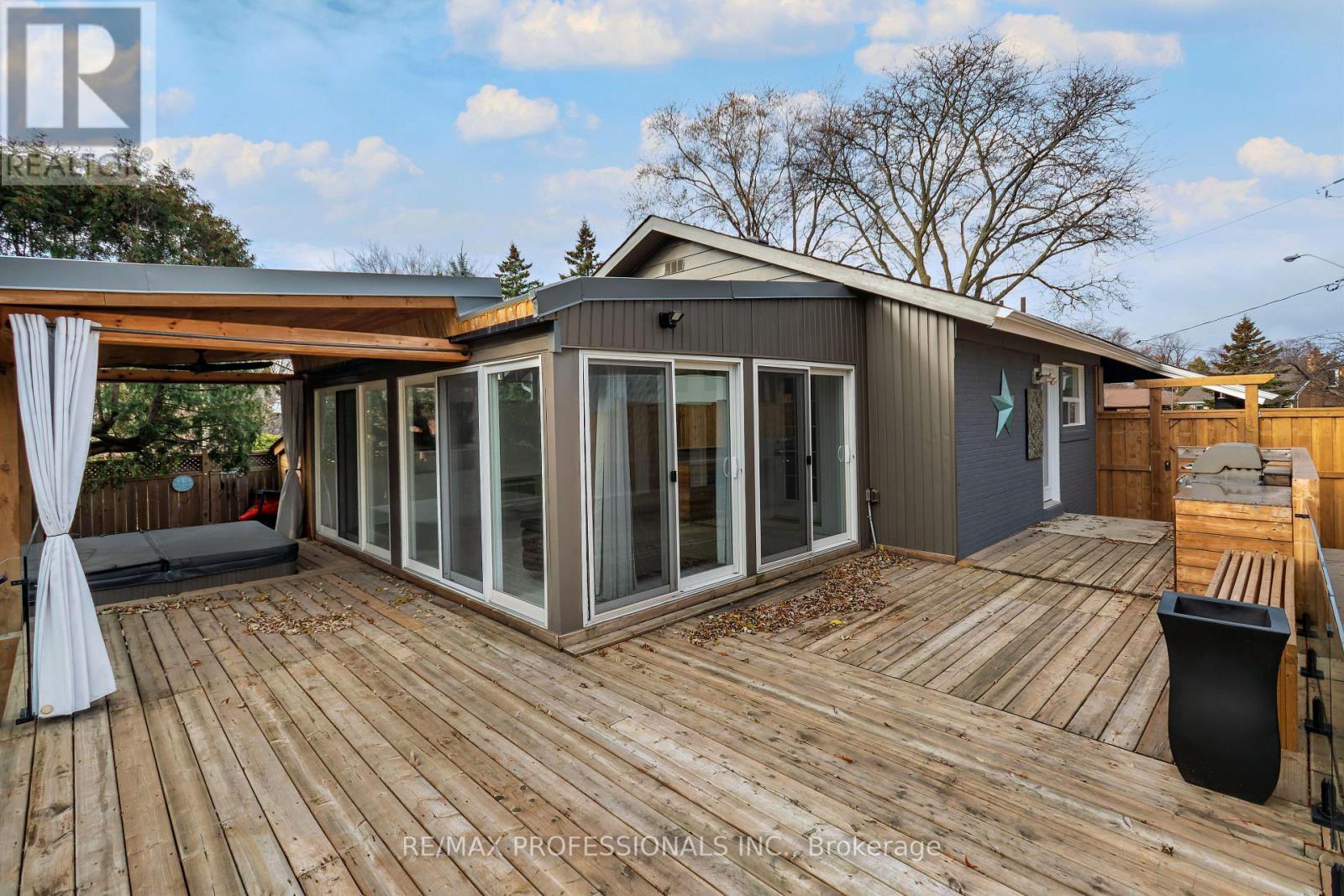 3 Eriksdale Road, Toronto, Ontario  M9C 2B5 - Photo 25 - W12571808