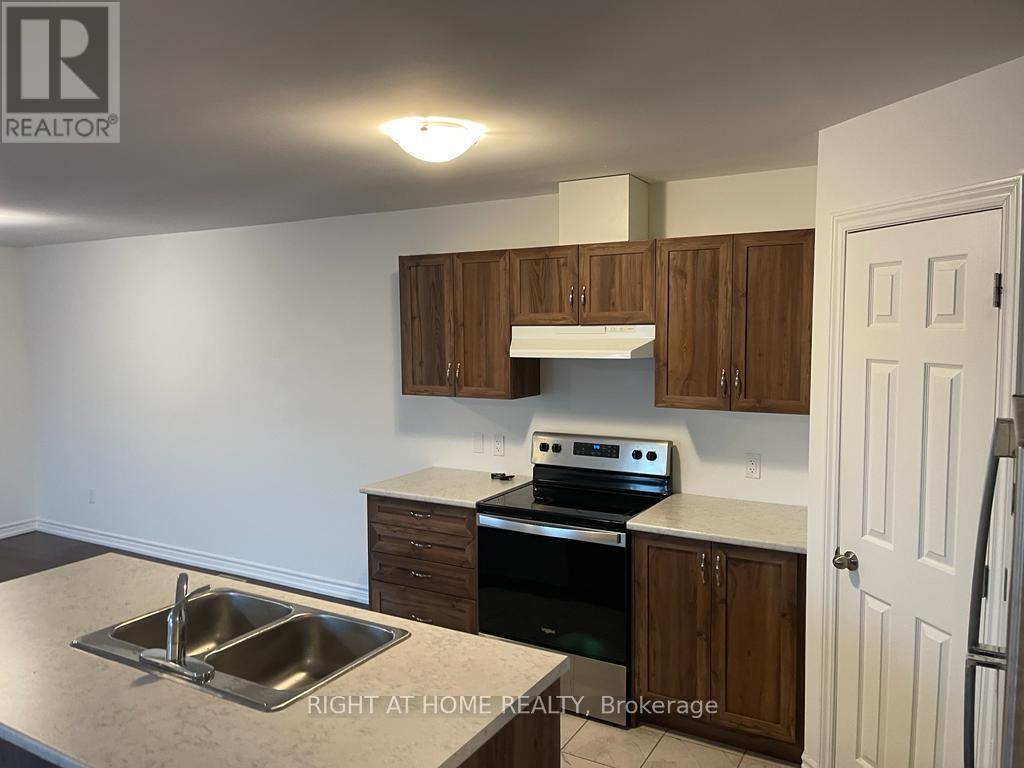 73 Brennan Crescent, Loyalist, Ontario  K0H 2H0 - Photo 8 - X12584322