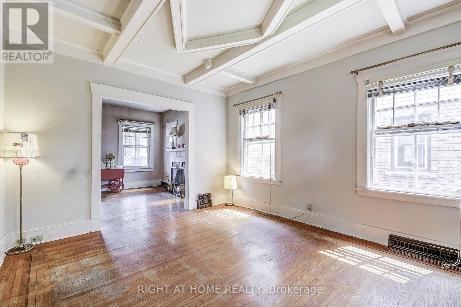 182 Balmoral Avenue S, Hamilton, Ontario  L8M 3K3 - Photo 12 - X12584330