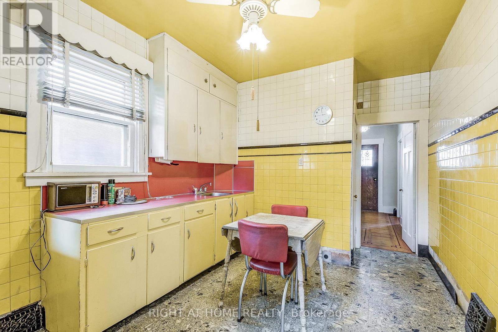 182 Balmoral Avenue S, Hamilton, Ontario  L8M 3K3 - Photo 15 - X12584330