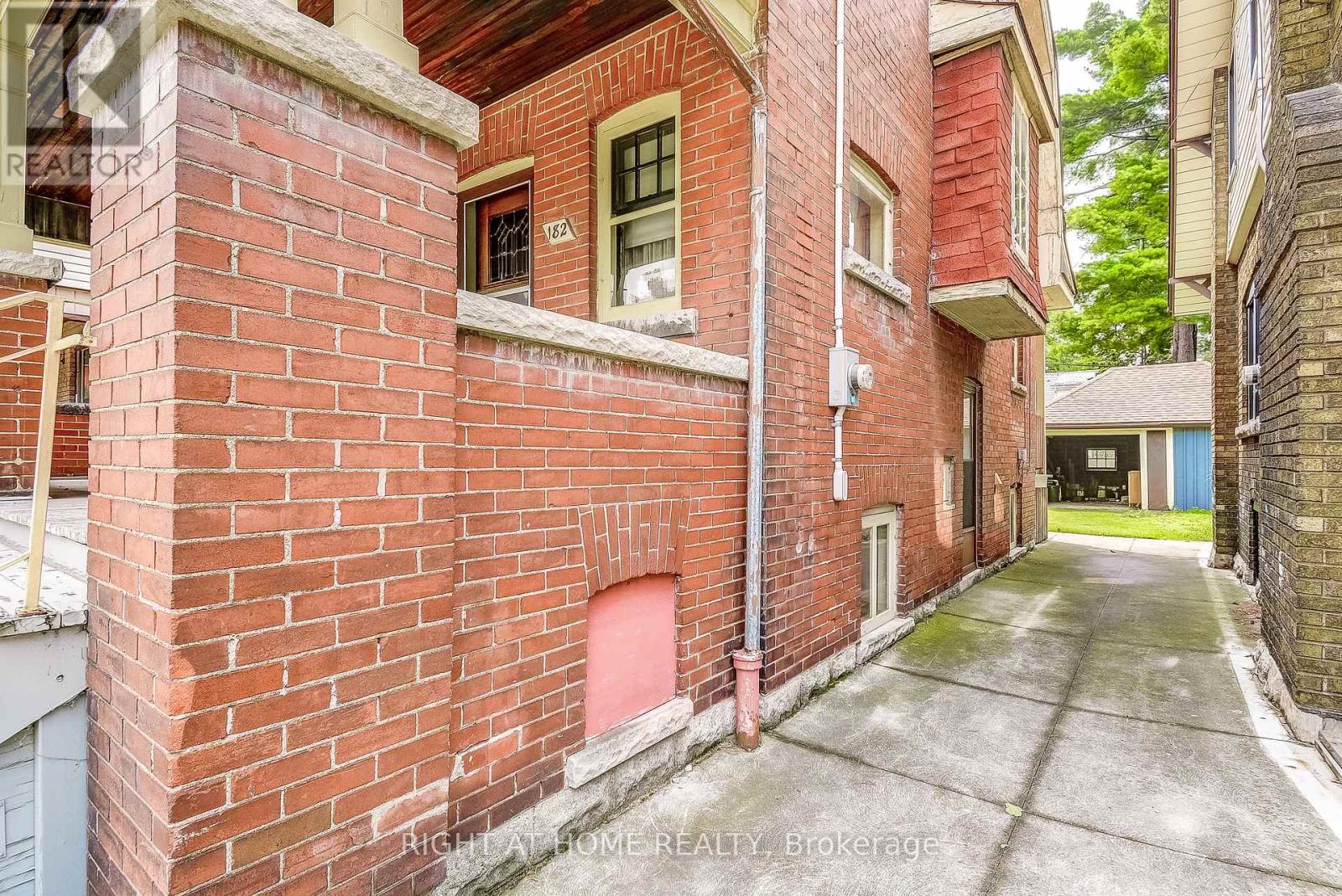 182 Balmoral Avenue S, Hamilton, Ontario  L8M 3K3 - Photo 37 - X12584330