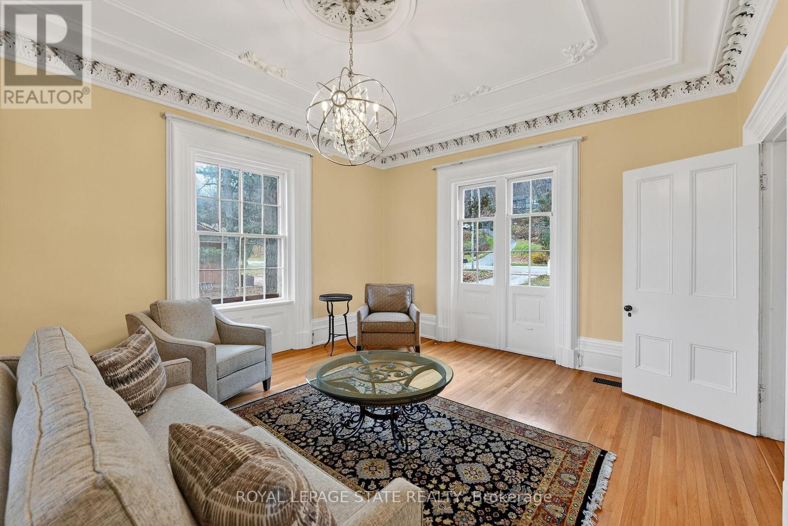 262 Main Street W, Grimsby, Ontario  L3M 1S4 - Photo 11 - X12584364