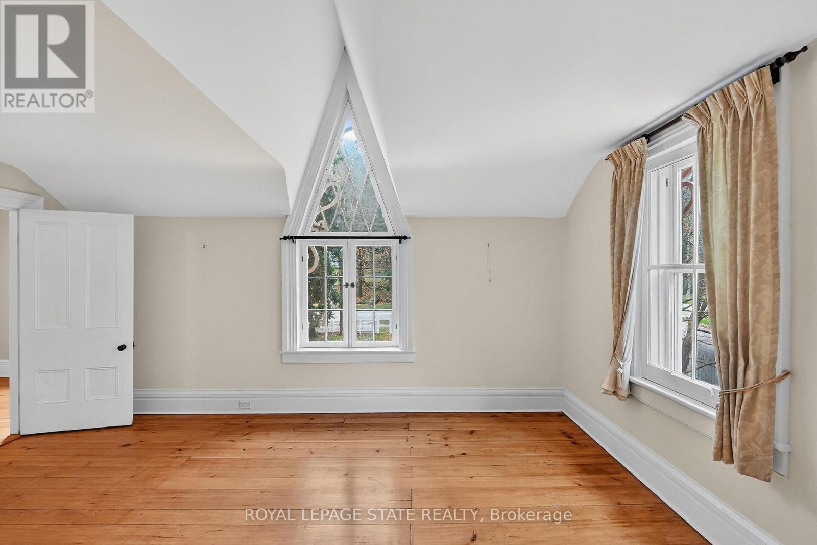 262 Main Street W, Grimsby, Ontario  L3M 1S4 - Photo 35 - X12584364