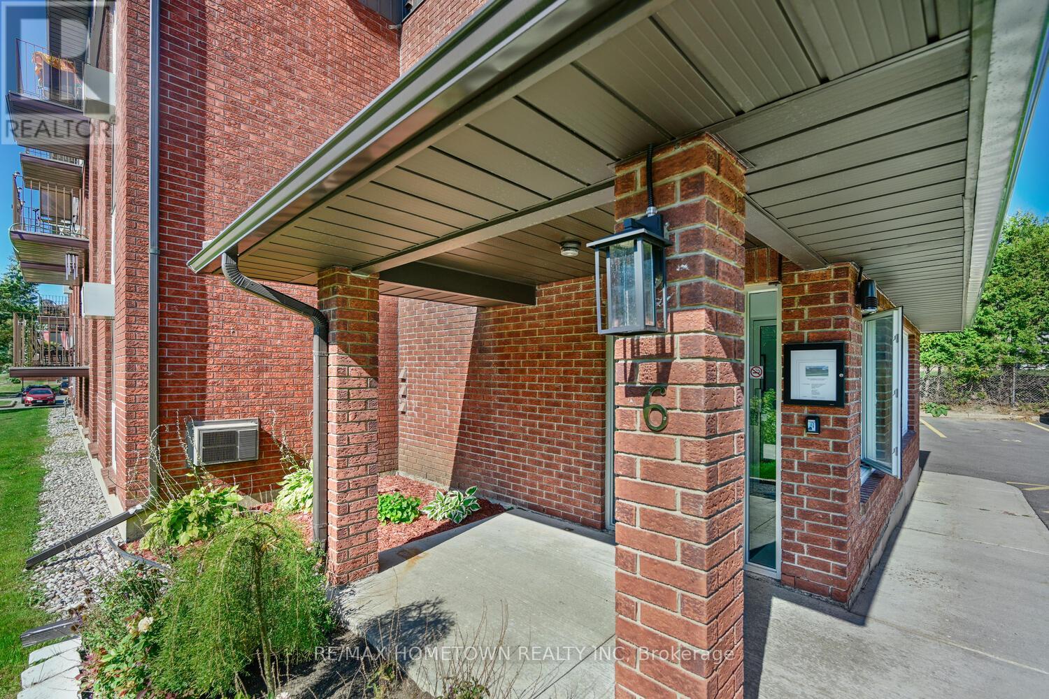 17 - 6 Charlotte Place, Brockville, Ontario  K6V 6T4 - Photo 3 - X12584450