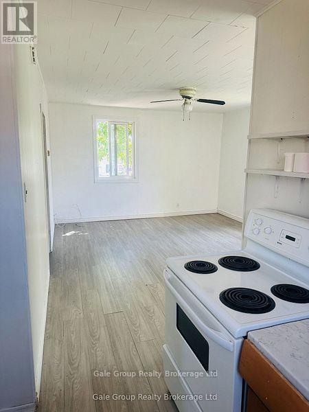 Unit 2 - 406 Simcoe Street, Woodstock, Ontario  N4S 1J7 - Photo 6 - X12584404