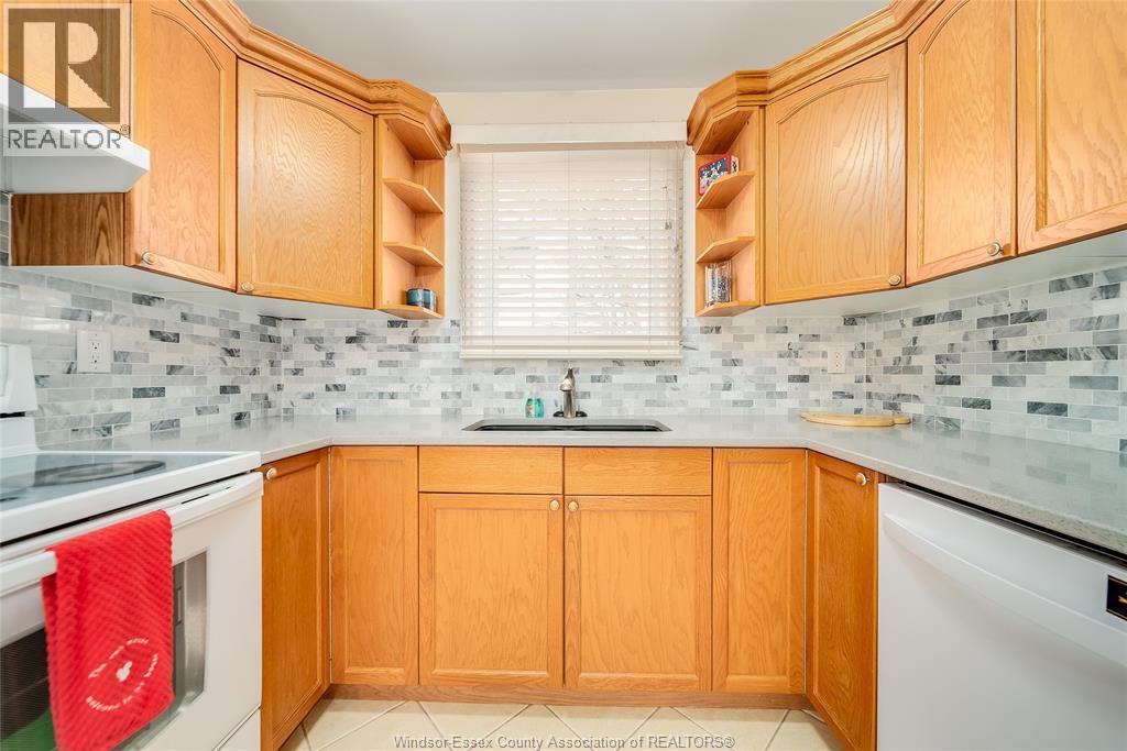 9318 Bayswater Court, Windsor, Ontario  N8S 4L1 - Photo 18 - 25029438