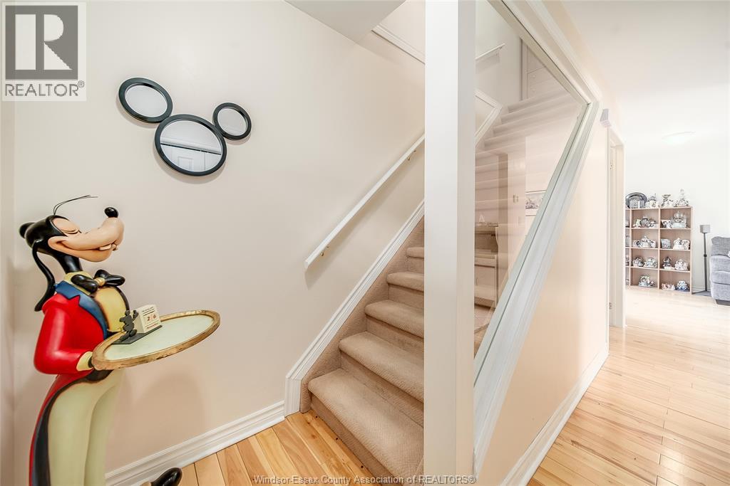 9318 Bayswater Court, Windsor, Ontario  N8S 4L1 - Photo 6 - 25029438