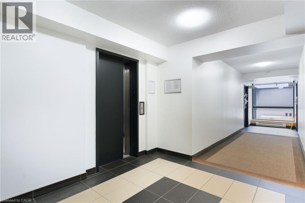 17 King Street E Unit# 205, Dundas, Ontario  L9H 1B7 - Photo 4 - 40791011