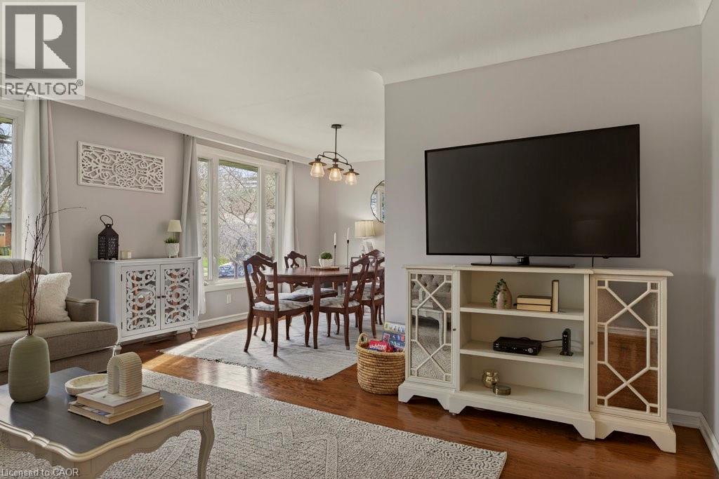 56 Elgar Avenue, Hamilton, Ontario  L9C 4E1 - Photo 11 - 40790986