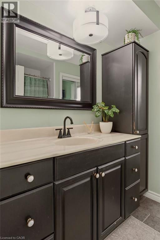 56 Elgar Avenue, Hamilton, Ontario  L9C 4E1 - Photo 27 - 40790986