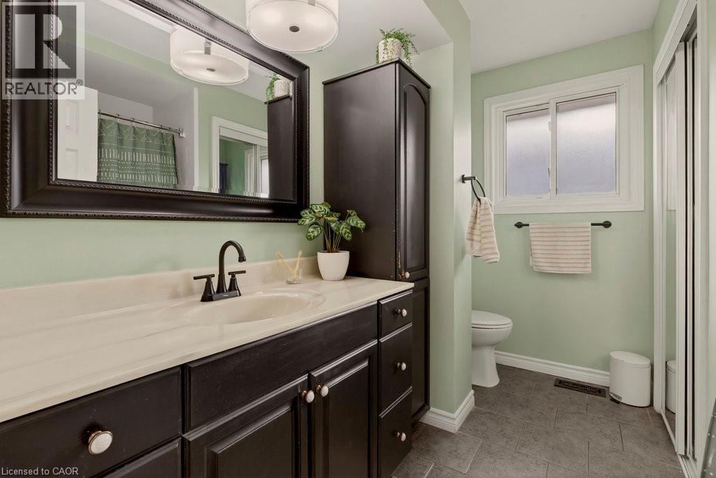 56 Elgar Avenue, Hamilton, Ontario  L9C 4E1 - Photo 28 - 40790986