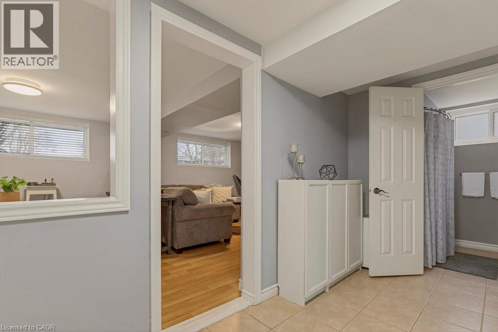 56 Elgar Avenue, Hamilton, Ontario  L9C 4E1 - Photo 32 - 40790986