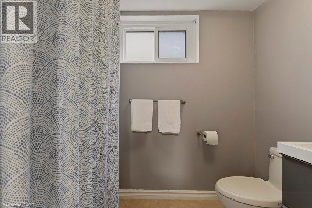 56 Elgar Avenue, Hamilton, Ontario  L9C 4E1 - Photo 44 - 40790986