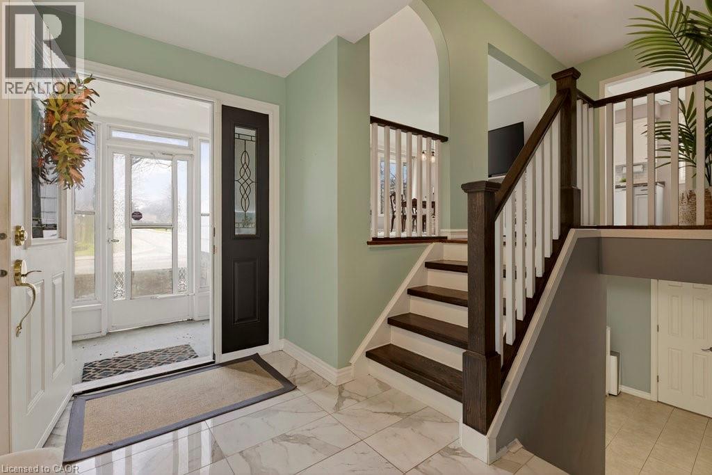 56 Elgar Avenue, Hamilton, Ontario  L9C 4E1 - Photo 6 - 40790986