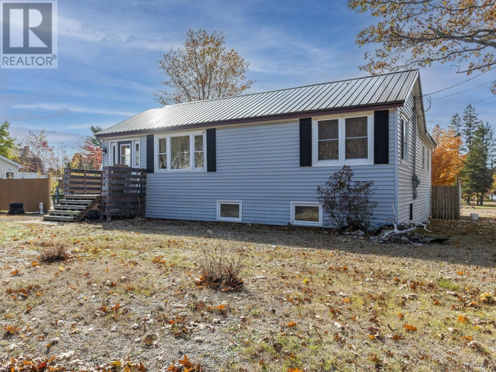 1119 Neily Crescent, Greenwood, Nova Scotia  B0P 1R0 - Photo 1 - 202526456